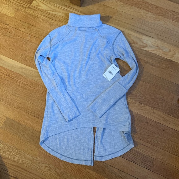 Free People Tops - Free people long sleeve shirt Size XS
